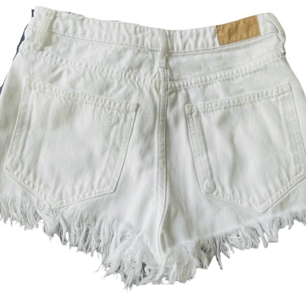 White Frayed Hem Women Shorts-MUMU